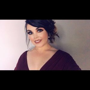 Meet your Posher, Alexis